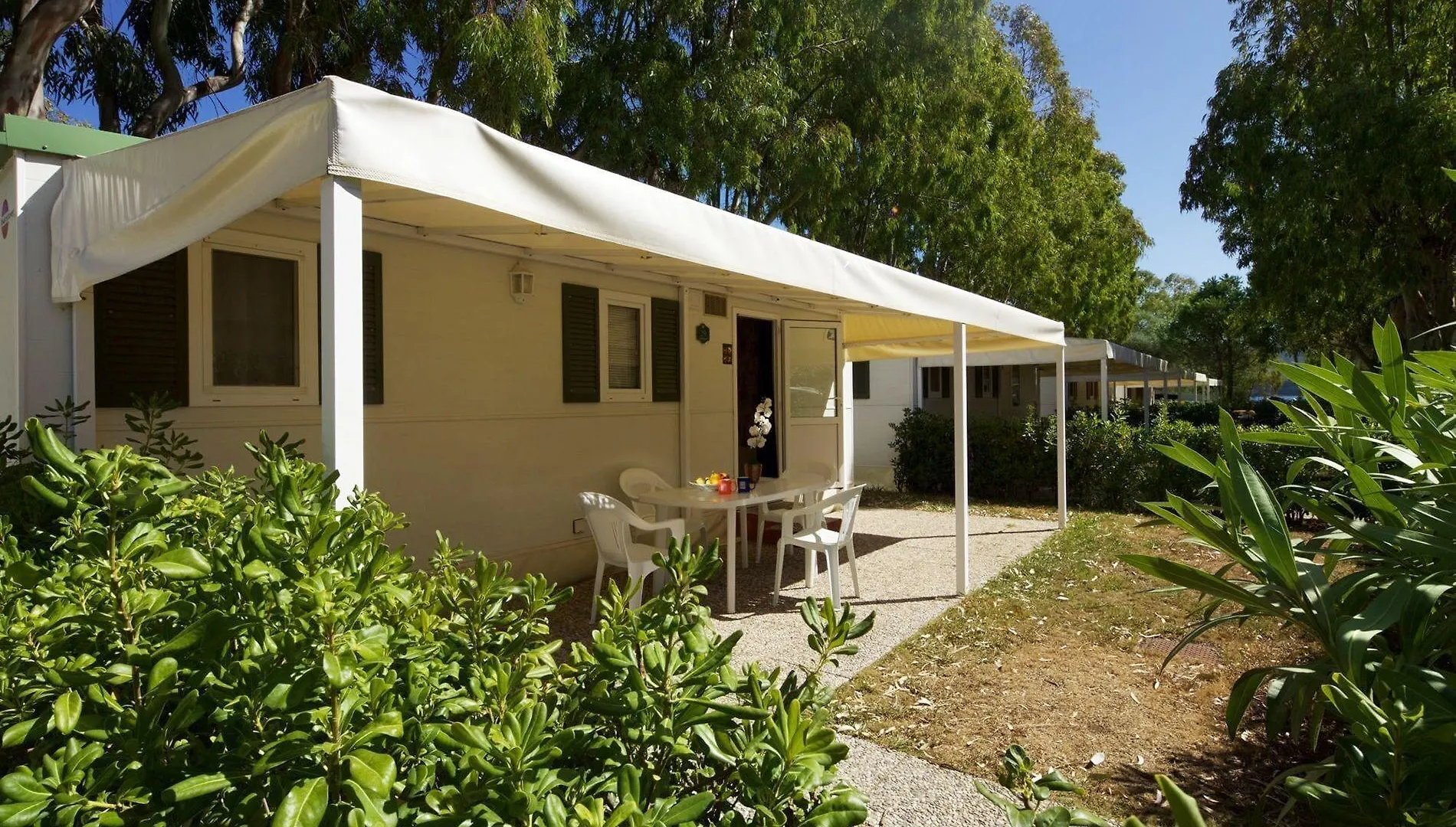 Camping Village Isuledda 阿尔扎凯纳 4*,