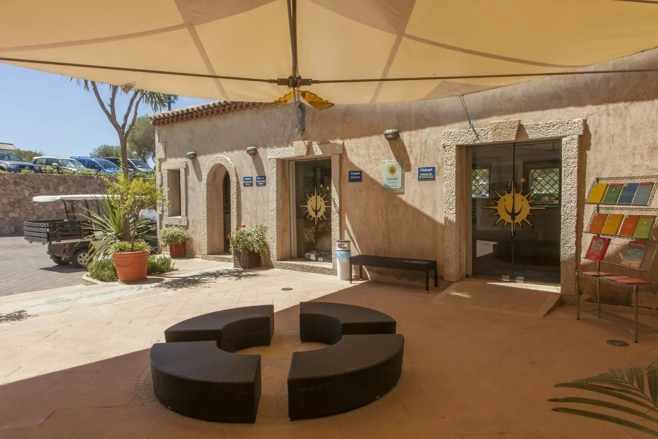 酒店 Camping Village Isuledda 阿尔扎凯纳